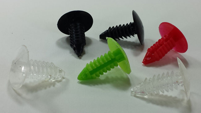 Tornillería de plástico – Tkno, Inyección de Plástico